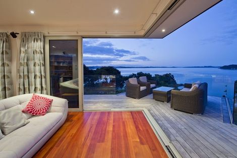 Photo of property in 18b Kaha Place, Russell, 0272