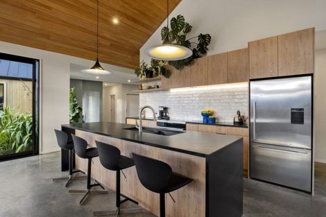 Photo of property in 10 Double Cone Road, Jacks Point, Queenstown, 9371