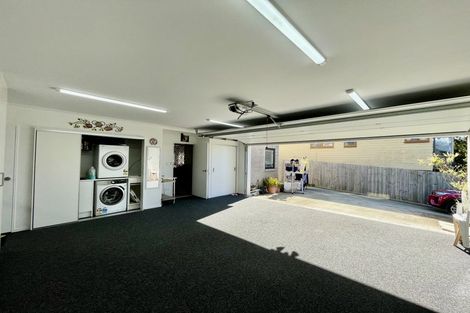 Photo of property in 19 Mason Street, New Lynn, Auckland, 0600