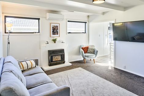 Photo of property in 15 Wright Street, Wainuiomata, Lower Hutt, 5014