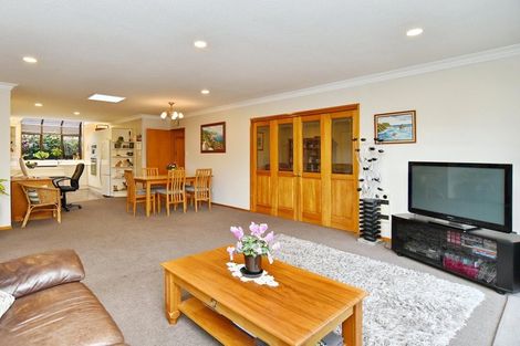 Photo of property in 78 Regency Crescent, Redwood, Christchurch, 8051