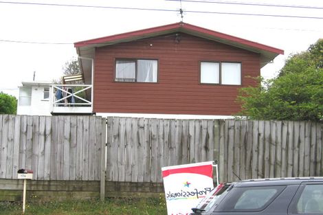 Photo of property in 2/17 Park Road, Glenfield, Auckland, 0629