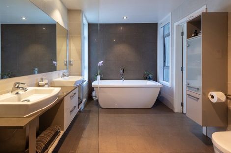 Photo of property in 81 Pine Harbour Parade, Beachlands, Auckland, 2018