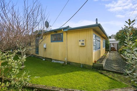 Photo of property in 58 Record Street, Fitzroy, New Plymouth, 4312