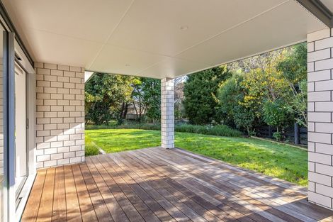 Photo of property in 2 Stoneleigh Grove, Paraparaumu, 5032