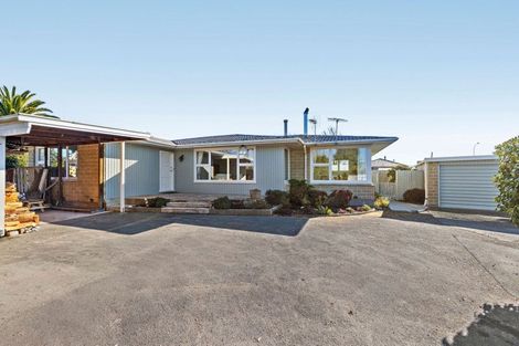 Photo of property in 11 Weston Place, Rangiora, 7400