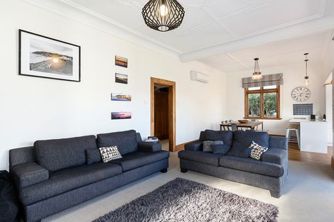 Photo of property in 180 Victoria Road, Saint Clair, Dunedin, 9012