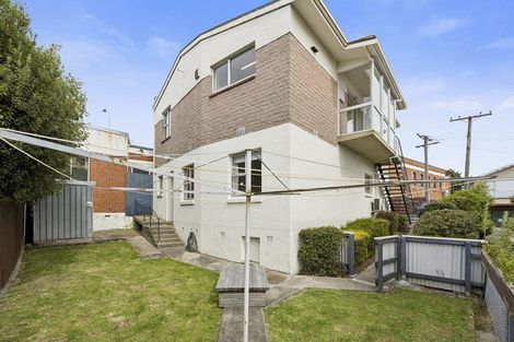 Photo of property in 2 Mccrea Street, Mornington, Dunedin, 9011
