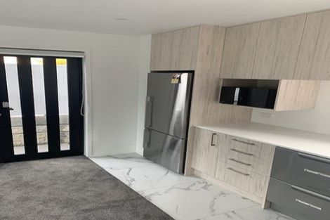 Photo of property in 1/2 Jadewynn Drive, Massey, Auckland, 0614