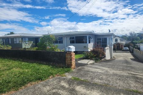 Photo of property in 37 Rogan Street, Mount Roskill, Auckland, 1041