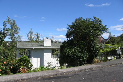 Photo of property in 62 Peter Terrace, Castor Bay, Auckland, 0620