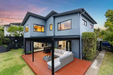 Photo of property in 192 Schnapper Rock Road, Schnapper Rock, Auckland, 0632