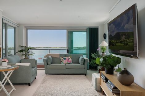 Photo of property in 12/72f Devonport Road, Tauranga, 3110