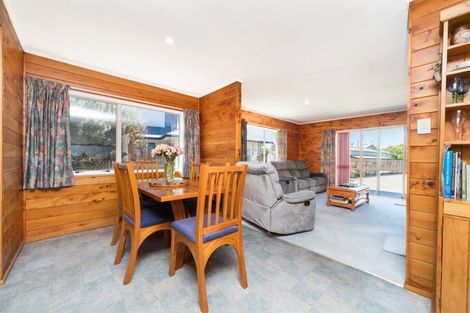 Photo of property in 12a Carthew Street, Feilding, 4702