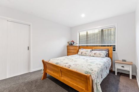 Photo of property in 90 Arran Point Parade, Orewa, 0931