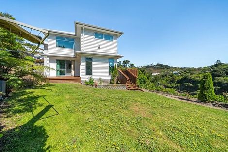 Photo of property in 18 Cresswell Place, Johnsonville, Wellington, 6037