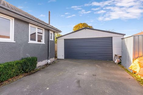 Photo of property in 32 Vagues Road, Northcote, Christchurch, 8052