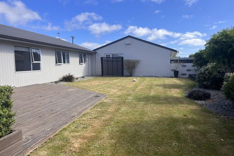 Photo of property in 2/51 Gardiners Road, Bishopdale, Christchurch, 8051