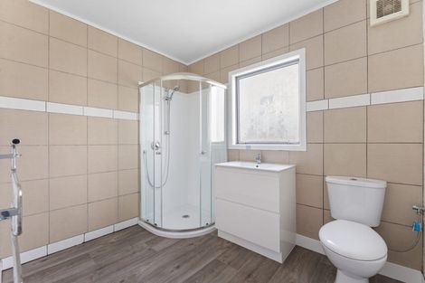 Photo of property in 44 Chippendale Crescent, Birkdale, Auckland, 0626