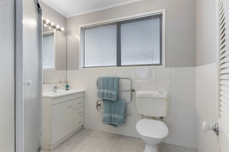 Photo of property in 41 Marendellas Drive, Bucklands Beach, Auckland, 2014