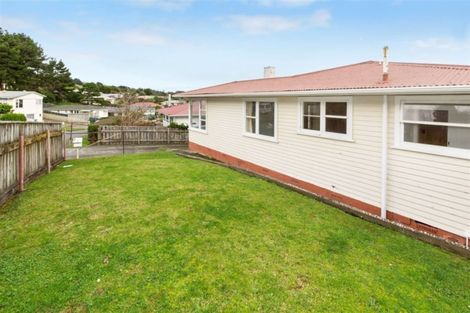 Photo of property in 57 Arahura Crescent, Waitangirua, Porirua, 5024