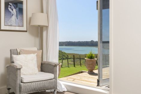 Photo of property in 34 Plummers Point Road, Whakamarama, Tauranga, 3172