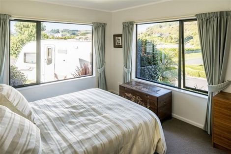 Photo of property in 4 Navigation Drive, Whitby, Porirua, 5024