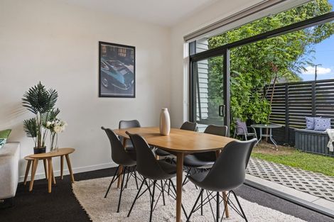 Photo of property in 12/50 Ocean View Road, Northcote, Auckland, 0627