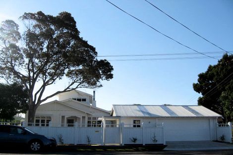 Photo of property in 20 Glen Almond Street, New Plymouth, 4310