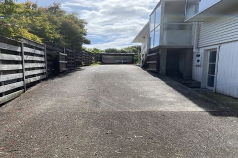 Photo of property in 13 Booralee Avenue, Botany Downs, Auckland, 2010