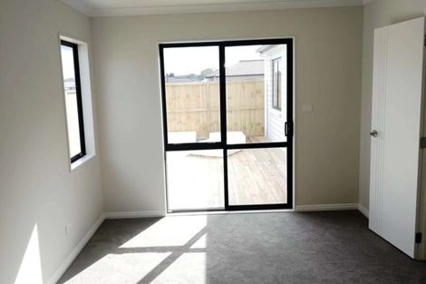 Photo of property in 10 Castlepoint Avenue, Takanini, 2110