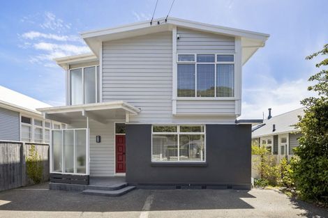 Photo of property in 74 Oroua Street, Eastbourne, Lower Hutt, 5013