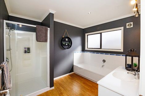 Photo of property in 22 Ursula Drive, Feilding, 4702