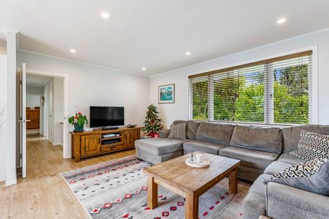 Photo of property in 42 Konini Road, Titirangi, Auckland, 0604