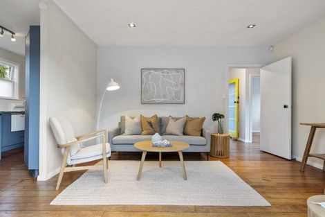 Photo of property in 15 Range View Road, Mount Albert, Auckland, 1025