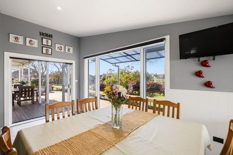 Photo of property in 17c Lissette Road, Newstead, Hamilton, 3286