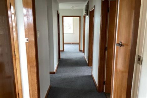 Photo of property in 6 Holland Crescent, Bulls, 4818