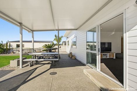 Photo of property in 28 Tairua Palms Place, Tairua, 3508