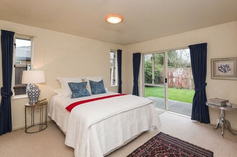 Photo of property in 9a Shaftesbury Street, Avonhead, Christchurch, 8042