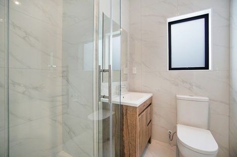 Photo of property in 2 Kakabeak Way, Takanini, 2110