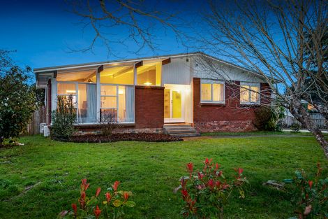 Photo of property in 13 Pendlebury Street, Green Bay, Auckland, 0604