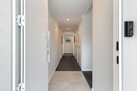 Photo of property in 20 Freedom Drive, Kelvin Grove, Palmerston North, 4414