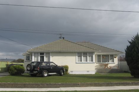 Photo of property in 17 Wordsworth Crescent, Maraenui, Napier, 4110