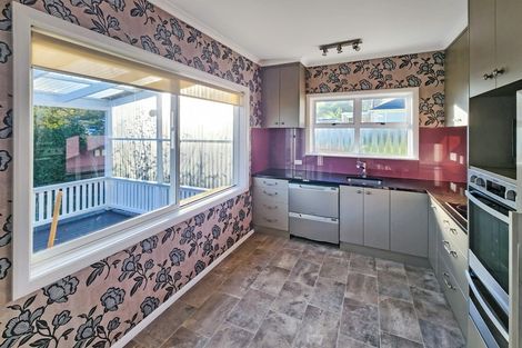 Photo of property in 25 Manuka Street, Stokes Valley, Lower Hutt, 5019