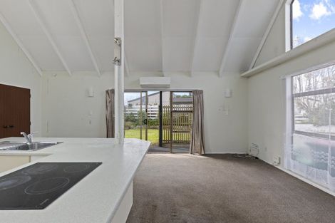 Photo of property in 9a Brierley Place, Marfell, New Plymouth, 4310