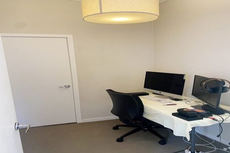 Photo of property in 80 Kaurilands Road, Titirangi, Auckland, 0604