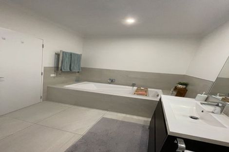 Photo of property in 36 Owen Chapman Drive, Red Beach, 0932