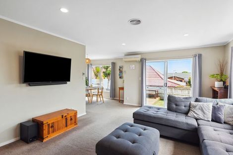Photo of property in 73 Langdale Avenue, Paraparaumu, 5032