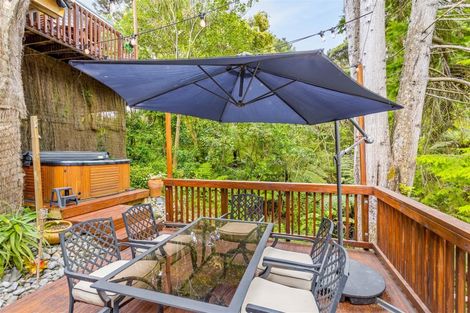 Photo of property in 2/72 Spinella Drive, Bayview, Auckland, 0629