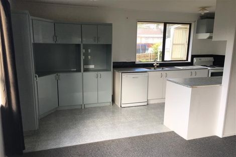 Photo of property in 62 Lavelle Road, Henderson, Auckland, 0612